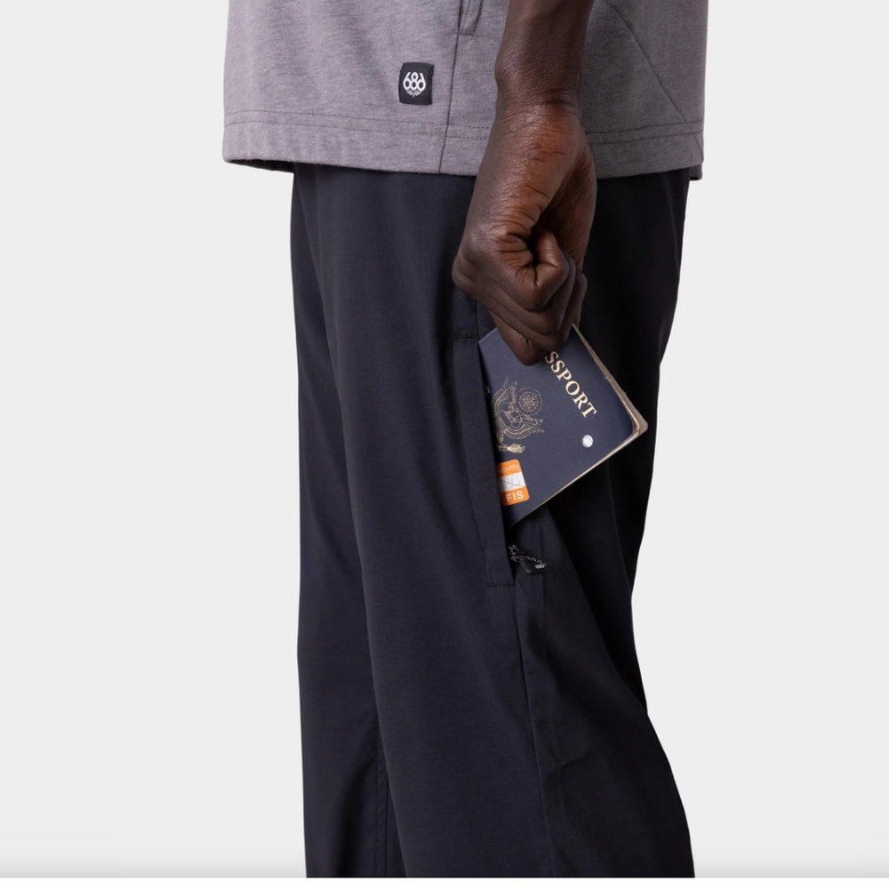 686 slim fit featherlight everywhere pant Black 32x32